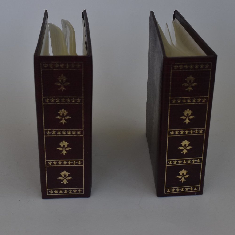 Set of 2 Pocket Photo Albums  3 1/2" x 5 1/4" photos